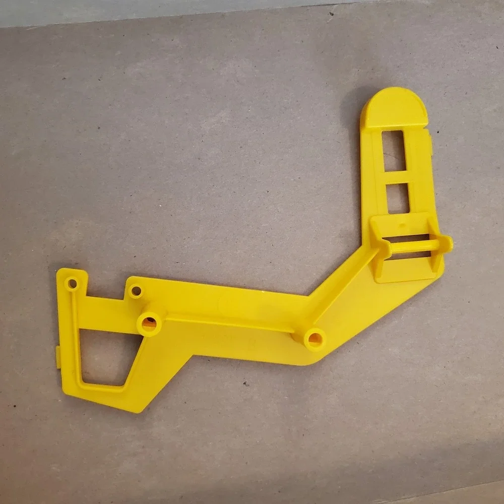 Mouse‎ Trap Base B Number 12 04657 Yellow Replacement Game Part 1986